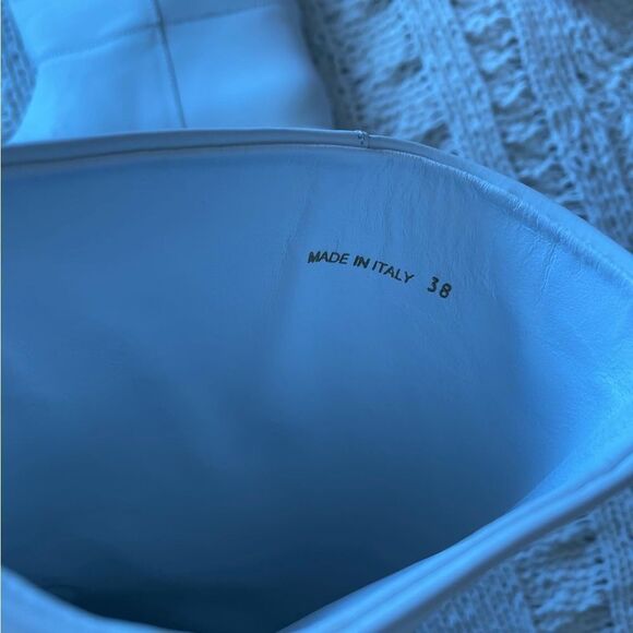 Gia Borghini White Tubular Moon Boots - Picture 10 of 10